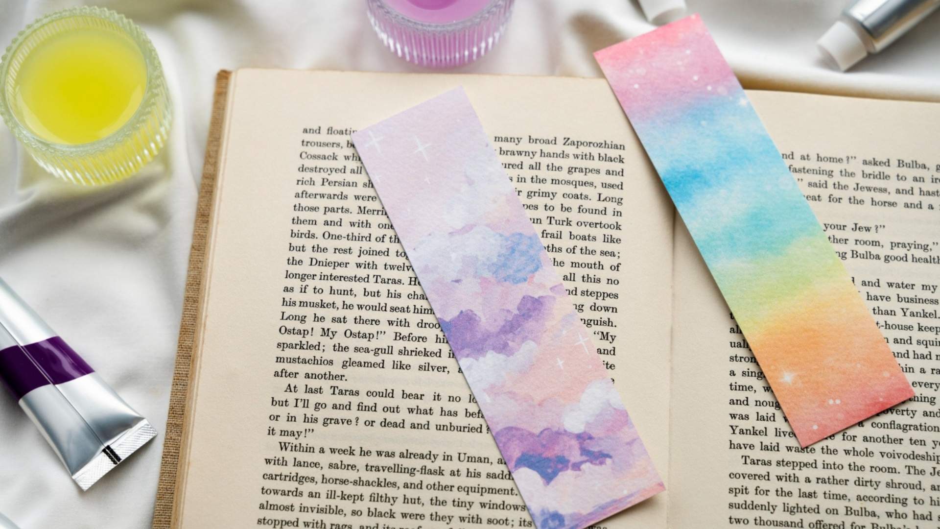 Ilustrasi Ide Usaha Bookmark Custom (foto: freepik)